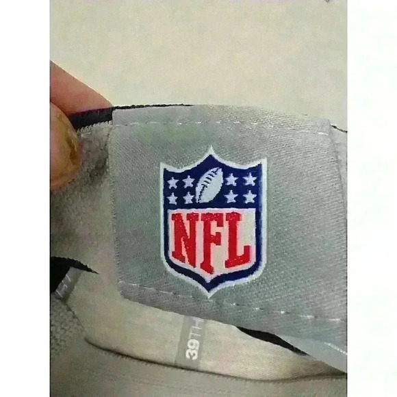 New Era 39THIRTY Chicago Bears Textured Blue Fitted Medium - Large Training cap - Picture 12 of 13